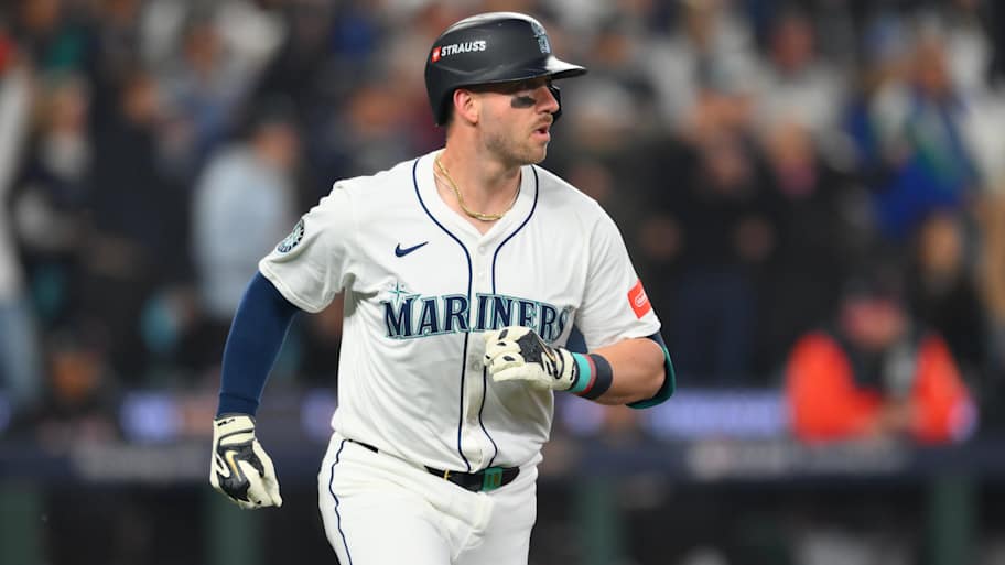 Mariners’ latest catcher decision suggests old habits die hard