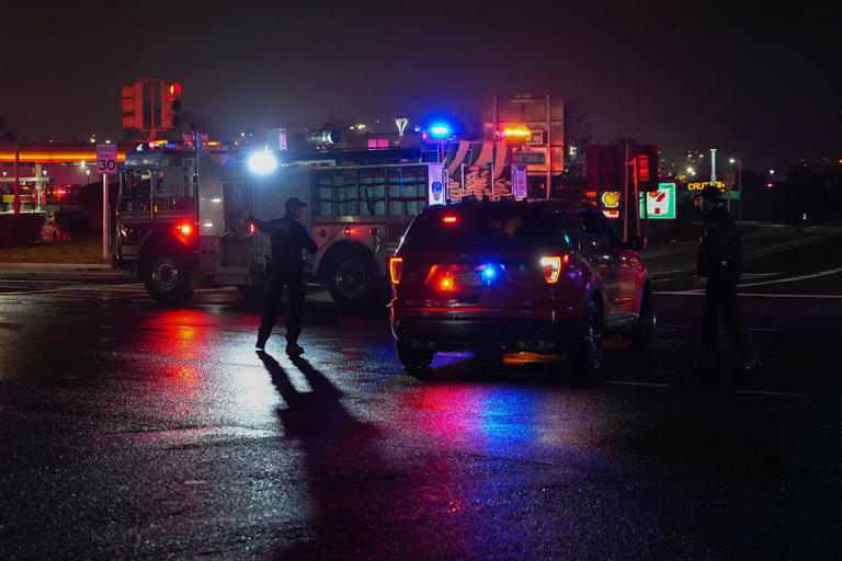 Air Canada plane crash: Pilot and co-pilot dead after plane collides ...