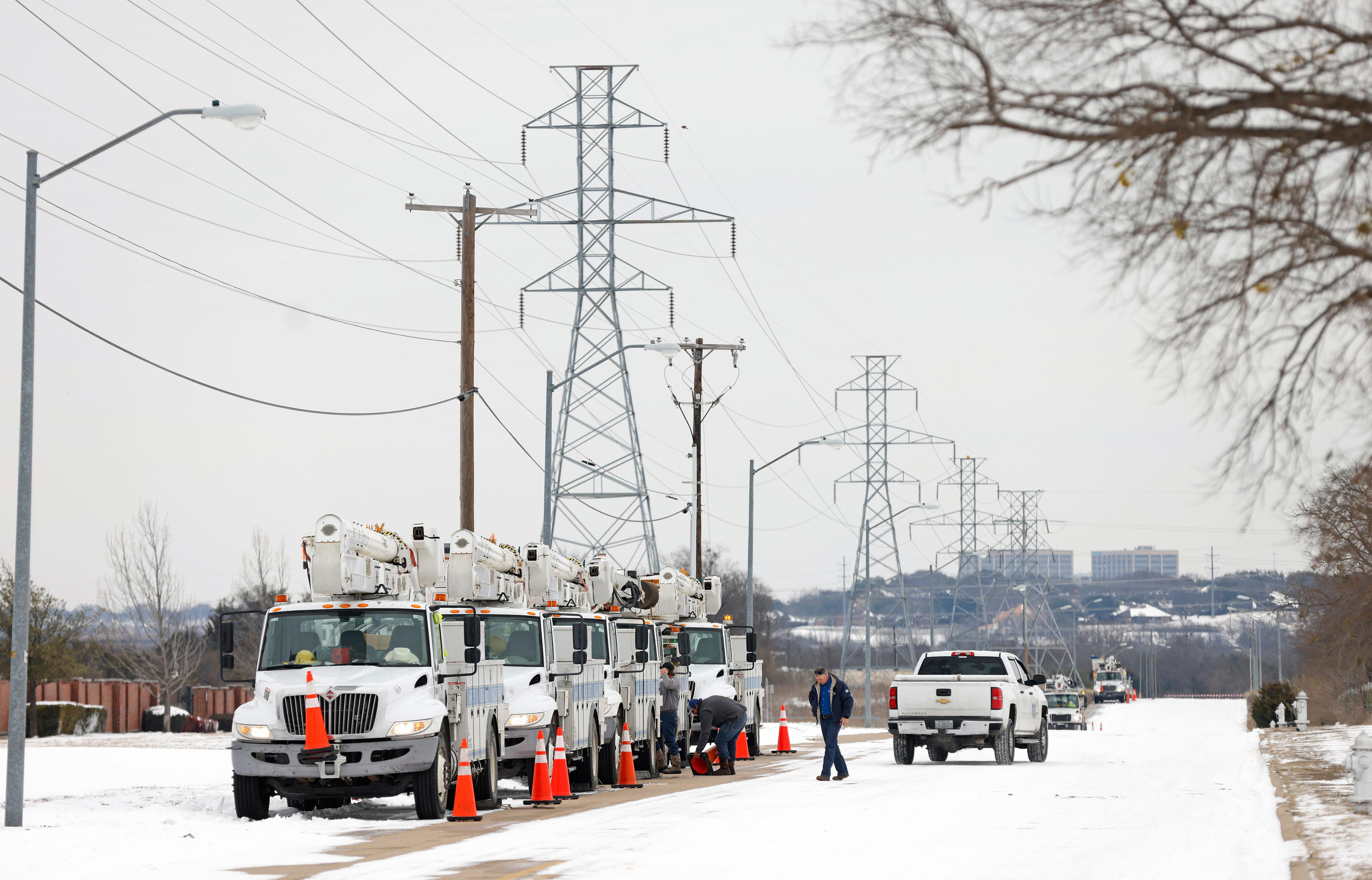 America’s aging power grid faces new demands | The Excerpt