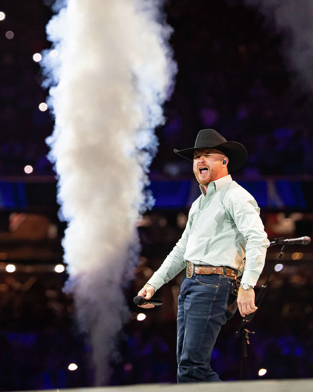 Cody Johnson closes Houston Rodeo with Carrie Underwood, Carín León ...