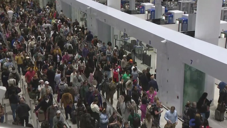 ICE agents arrive as TSA lines remain long at MSY