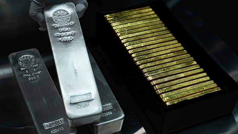 Así ha sido la caída y el rebote del oro y la plata debido las palabras ...