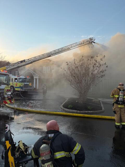 67 residents displaced after fire at Arcadia Senior Living in Middletown