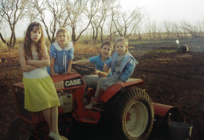 68 Funny Childhood Pics People Probably Wish They Could Delete