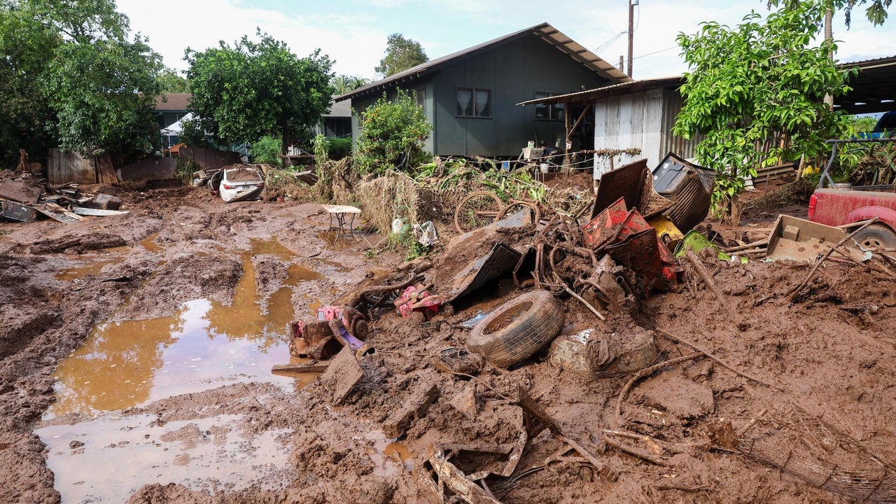 Nearly 200 rescued from homes, cars in Hawaii amid severe flooding<br><br>