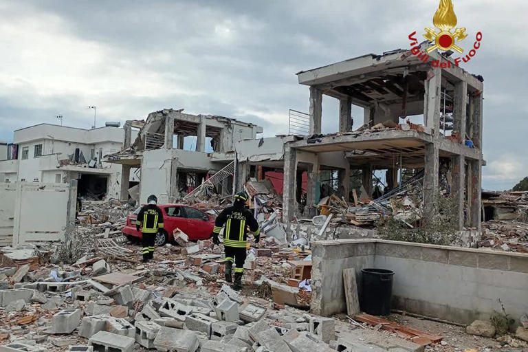Three hospitalised after explosion tears through apartments in Rome