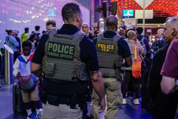 Trump demands that ICE agents wear no masks at airports as they assist TSA
