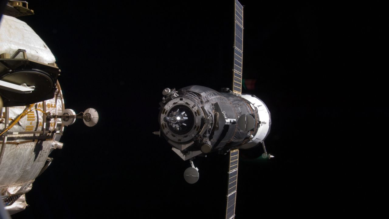 Russian rocket en route to ISS suffers glitch, triggering remote-control astronaut backup plan<br><br>