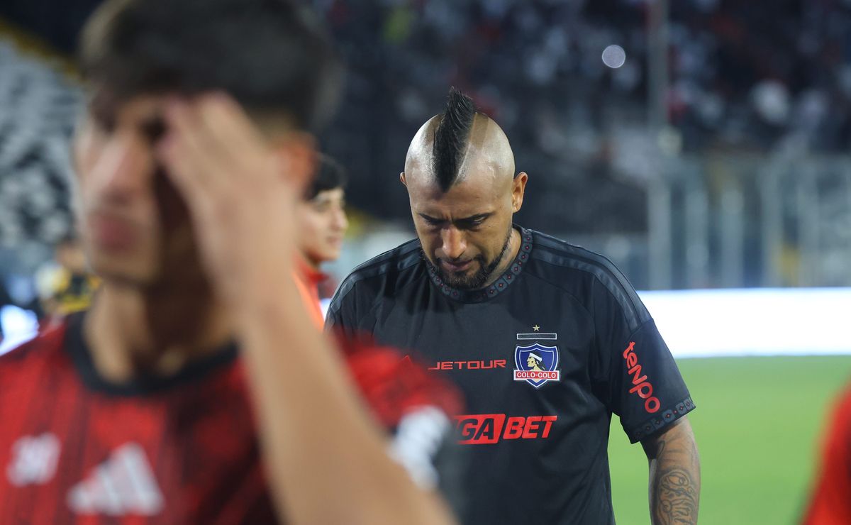 En Colo Colo lamentan sensible baja de Arturo Vidal para el duelo ante ...