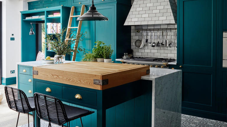 Step inside Kate Upton's Manhattan home to admire her unexpectedly bold ...