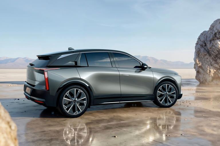 DS No7 arrives with up to 460-mile range