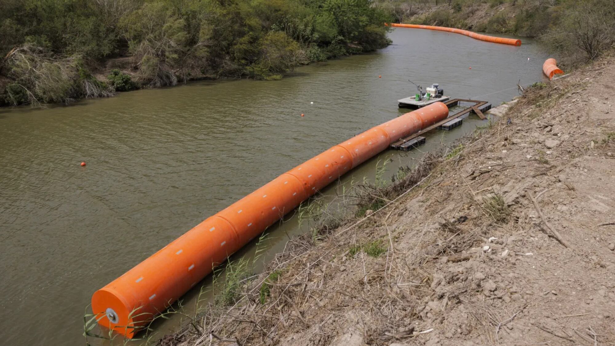 Feds plan to install 536 miles of floating barriers on Rio Grande to ...