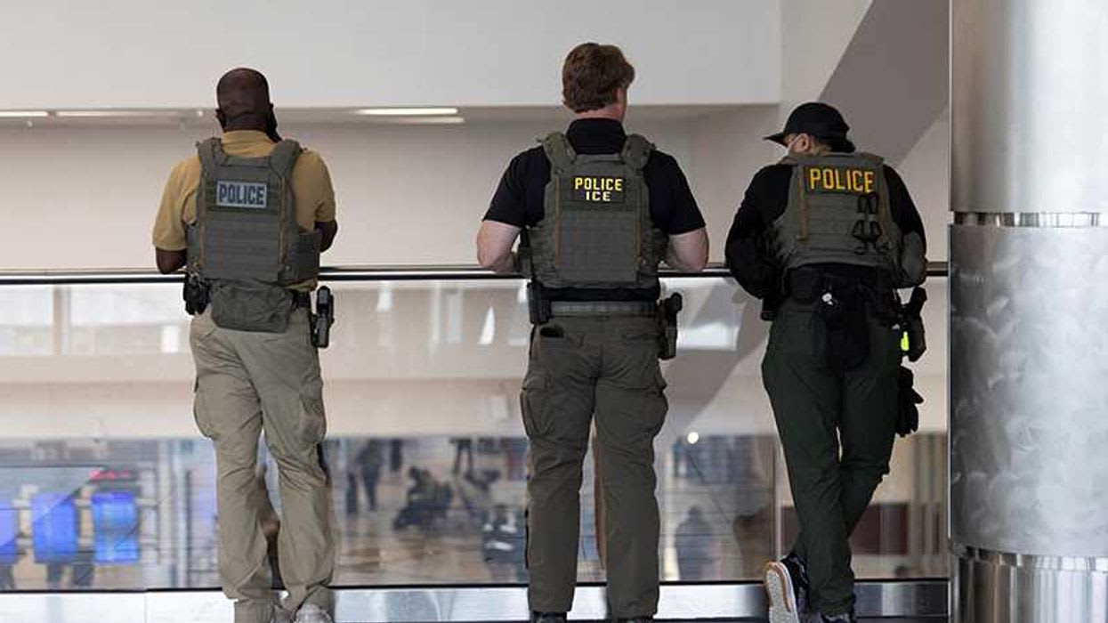 Photos of federal agents standing around airports doing nothing draw ...