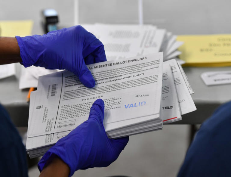 Supreme Court lawyer nearly stumped in Mississippi mail-in ballot case ...