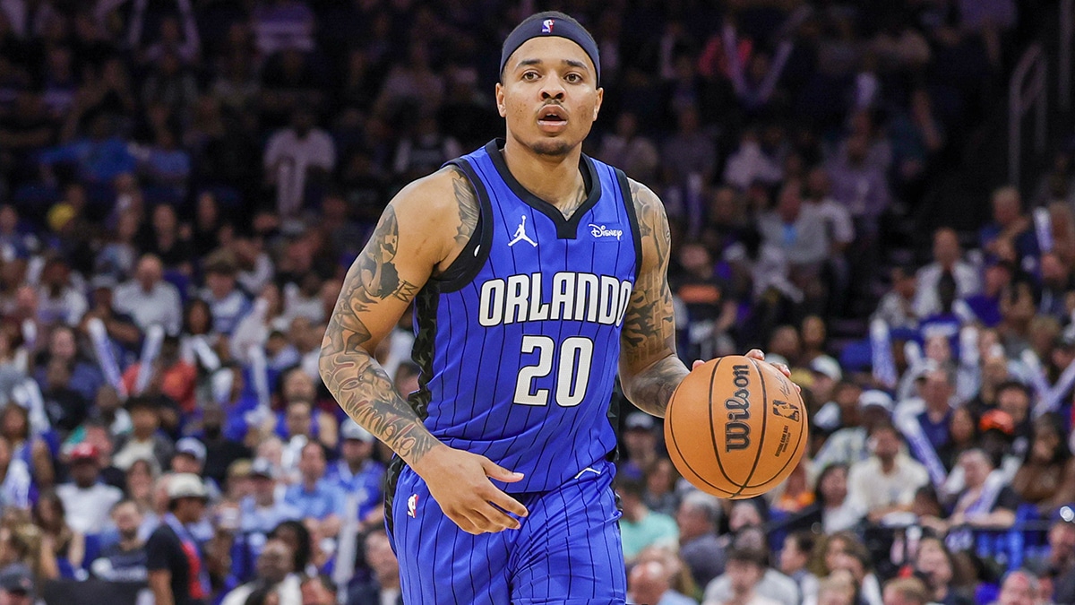 Raptors add ex-No. 1 overall pick for playoff push