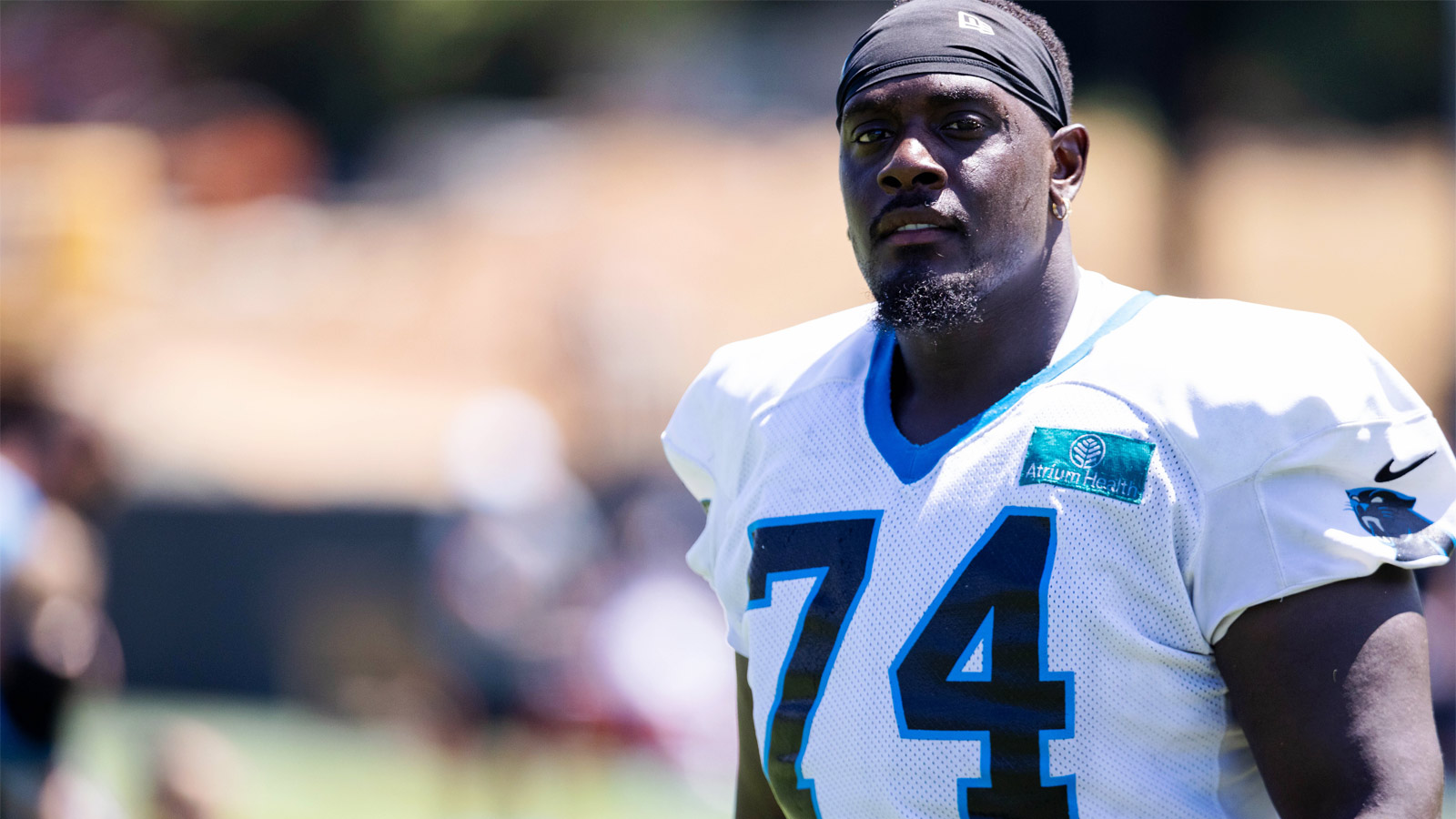 Giants sign former Patriots, Falcons defensive tackle