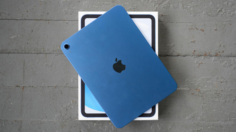 iPad 12 with Apple Intelligence may still launch this year, report says
