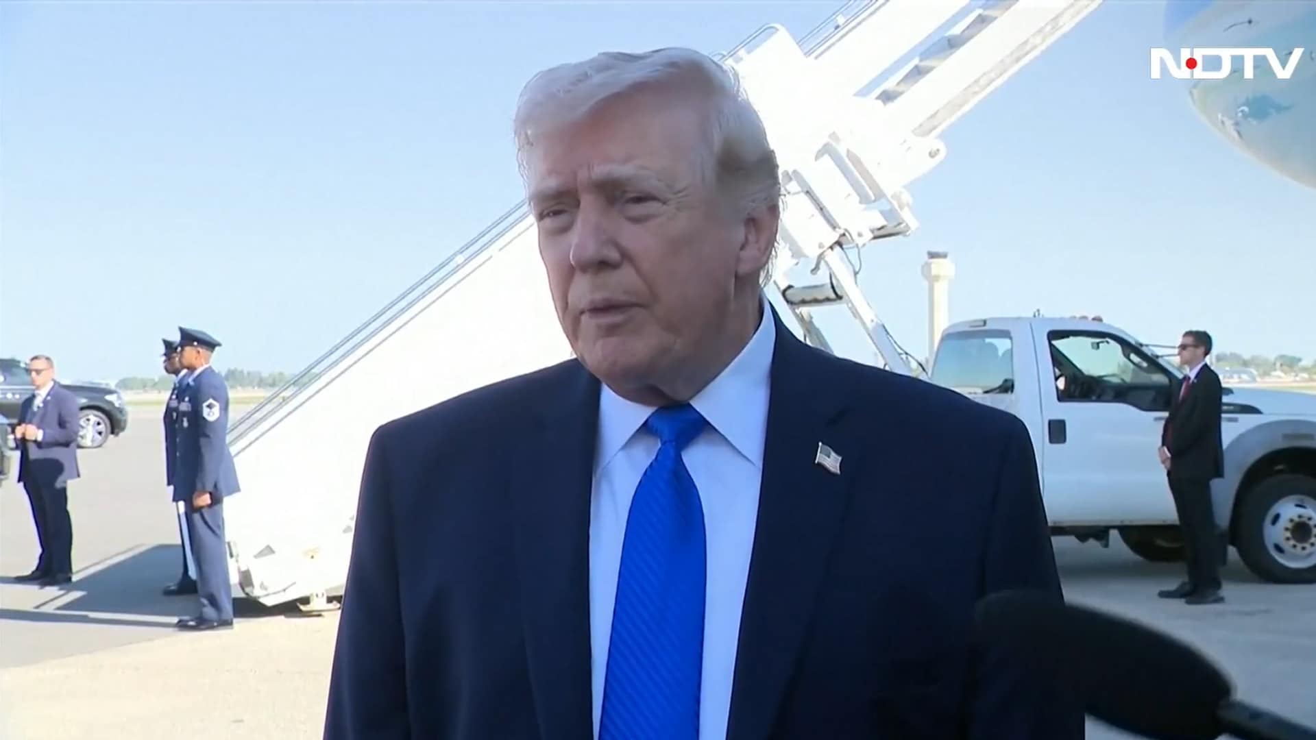 Trump floats regime change in Iran, hints at new leadership amid war pause