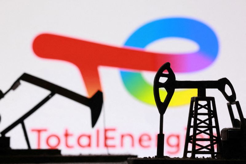 US, TotalEnergies to shift $1 billion from wind to oil and gas<br>