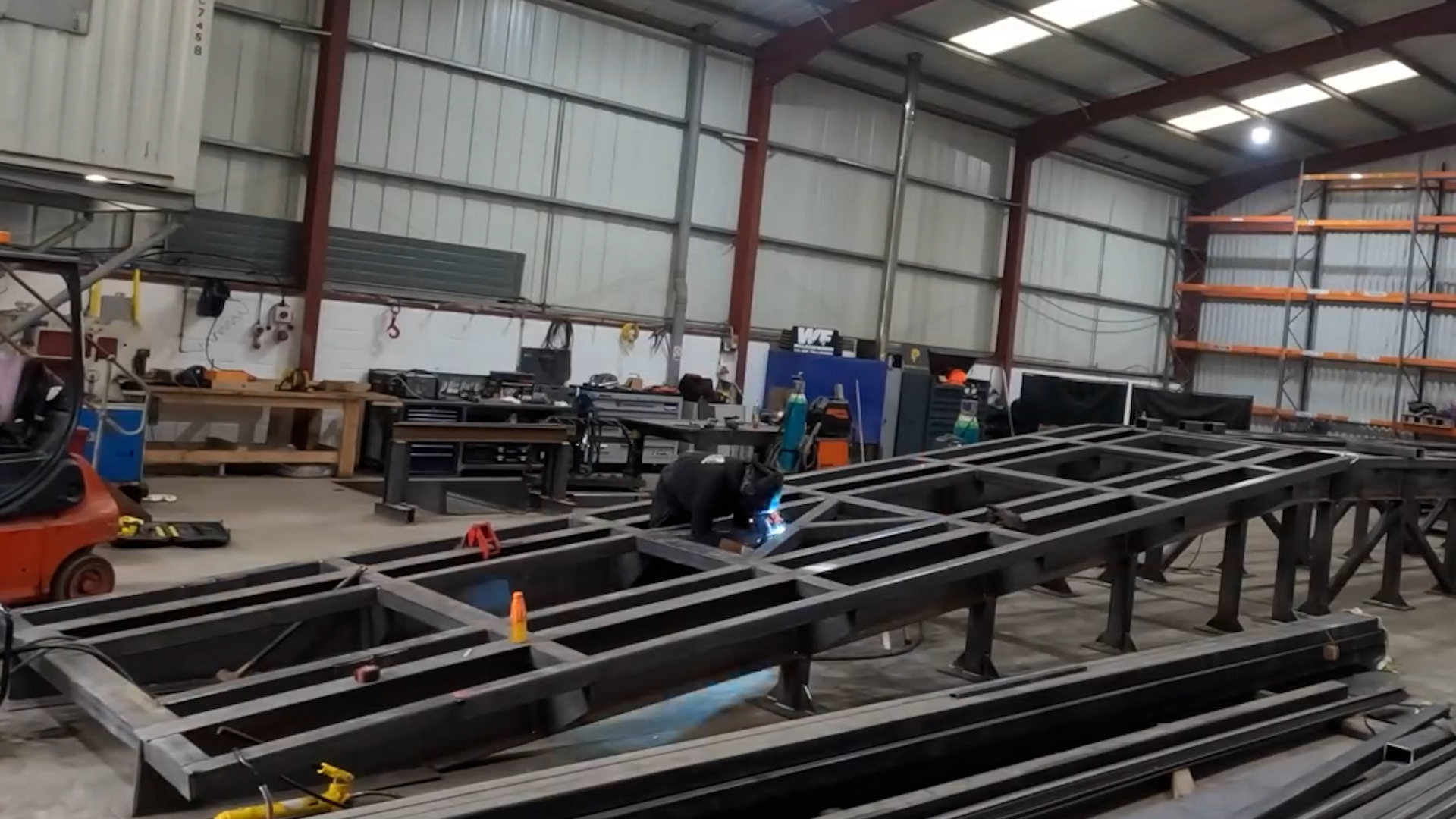 Welding large steel frame structure