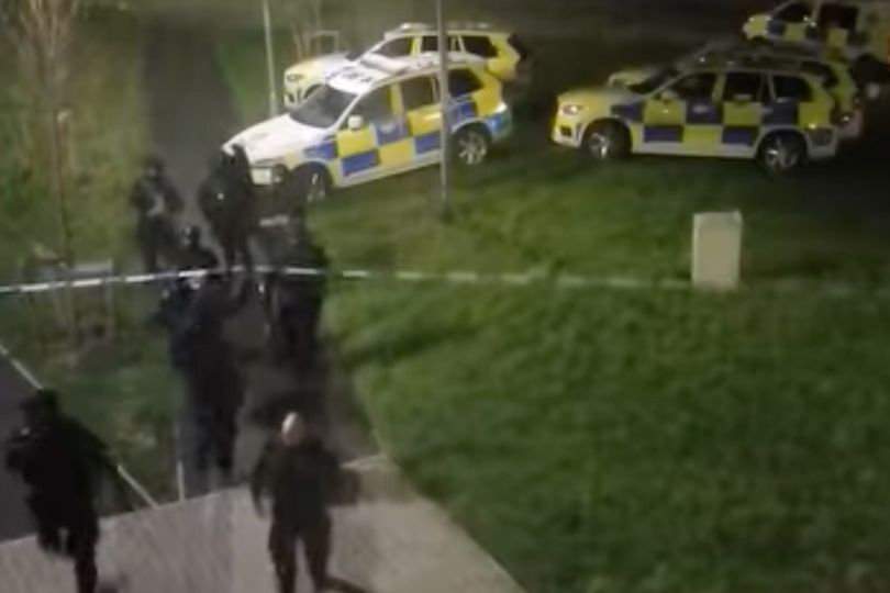 Edinburgh riot police lock down high-rise flats as locals told to 'stay ...