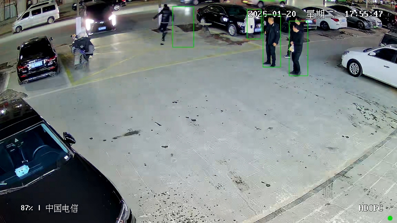 Driverless car rolls backward as man rushes to stop it in Liaoning, China