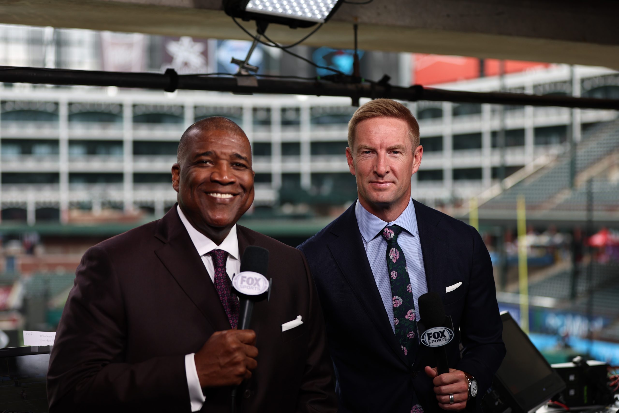 Curt Menefee, Joel Klatt headline the 2026 FOX UFL season