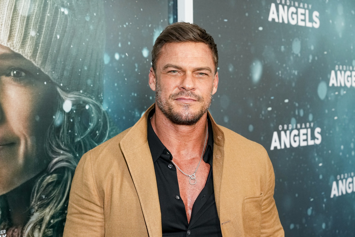 Alan Ritchson's side of the fight revealed: What happened before the video