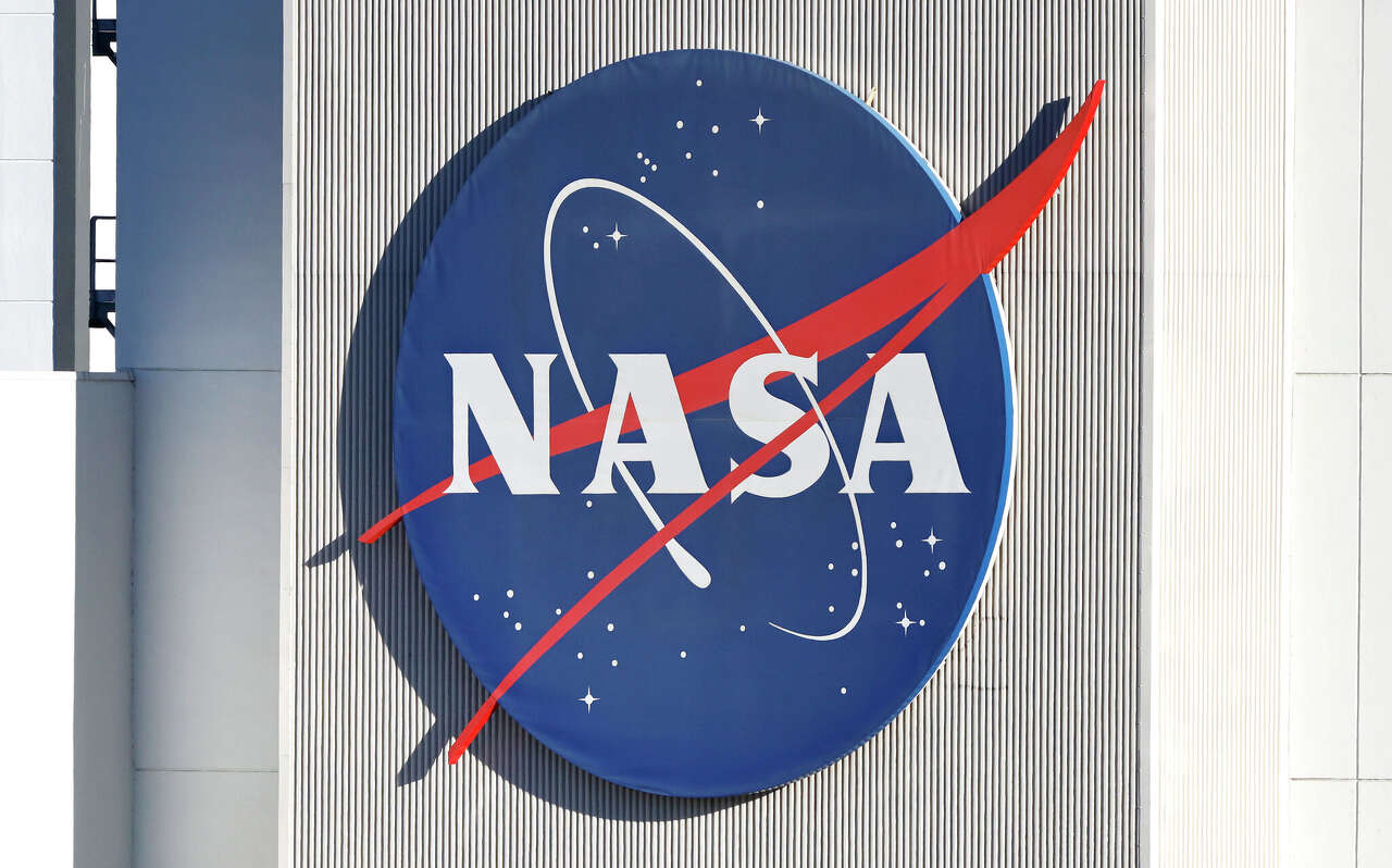 A 1-ton meteor streaked over Texas on Saturday - and part of it may have hit a home<br><br>