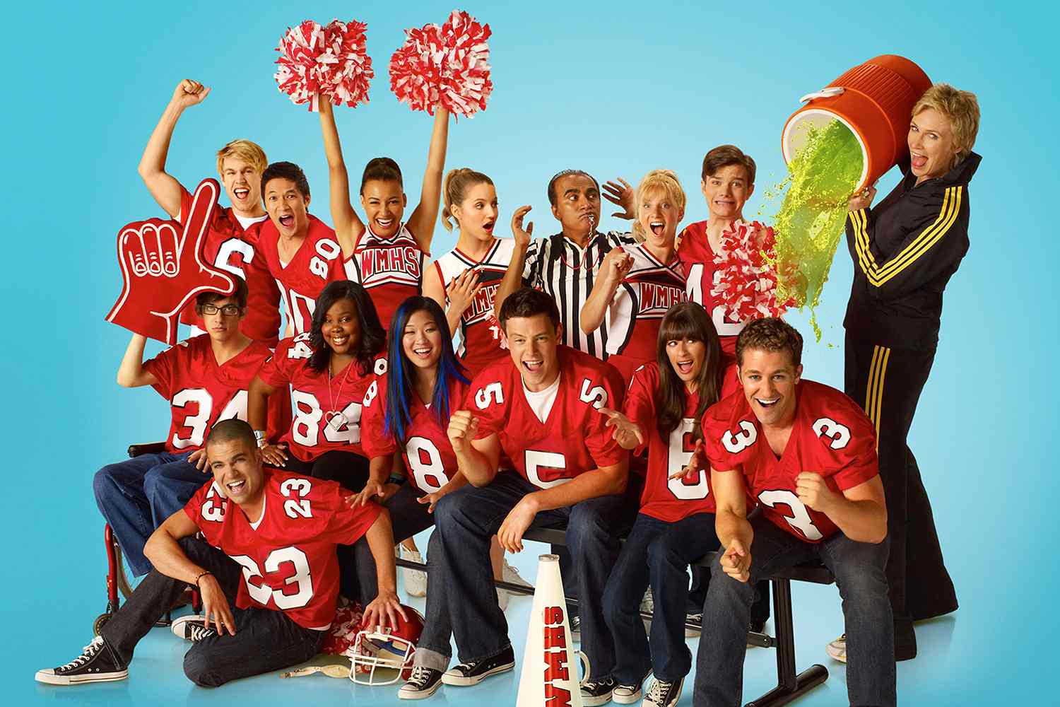 8 behind-the-scenes bombshells from “Glee”