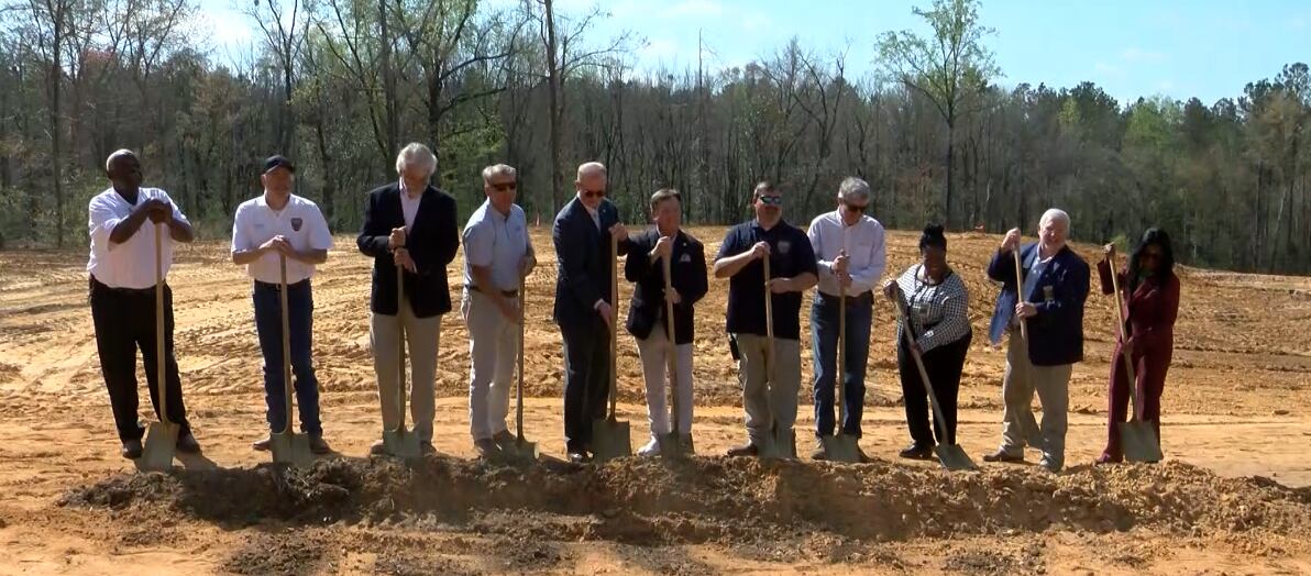 Shellhorn community breaks ground on new fire station