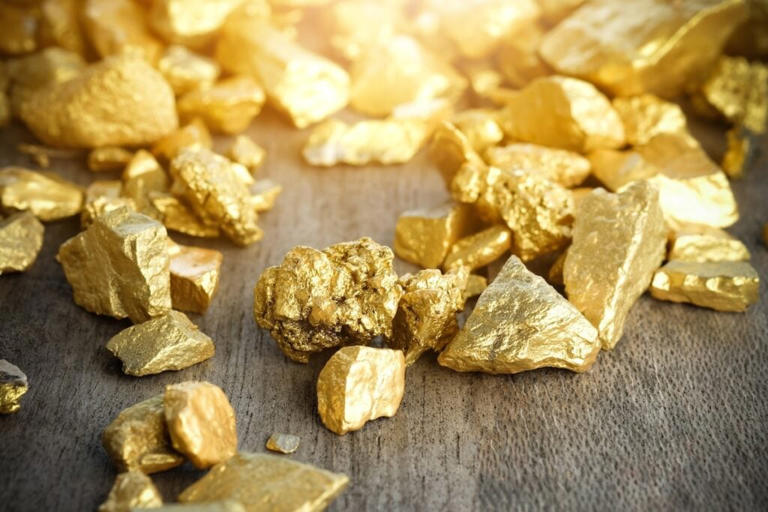 Gold rout sparks surge in bear ETFs as traders flip short on miners