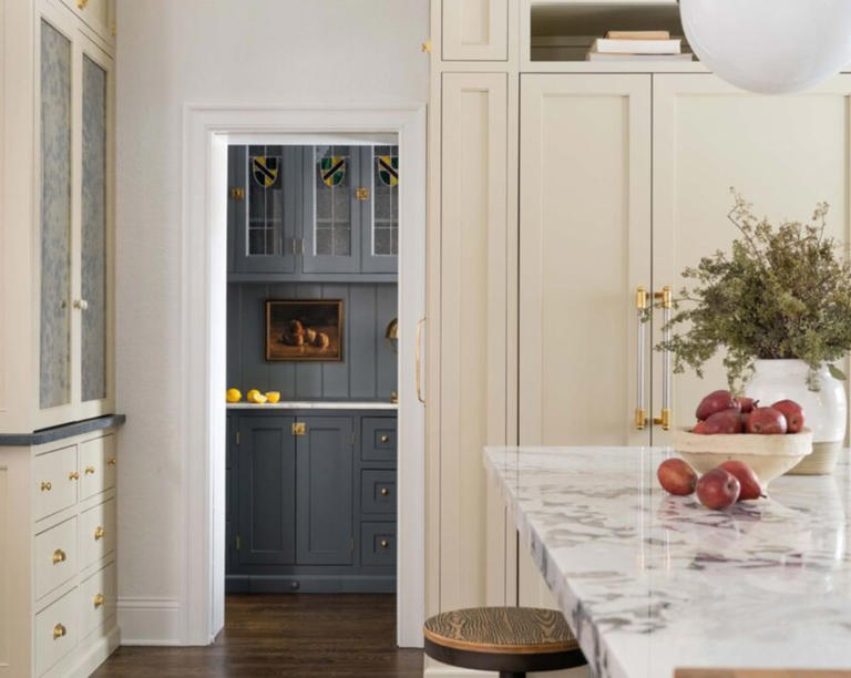 This sweet detail is coming for your kitchen cabinets, and it's ...