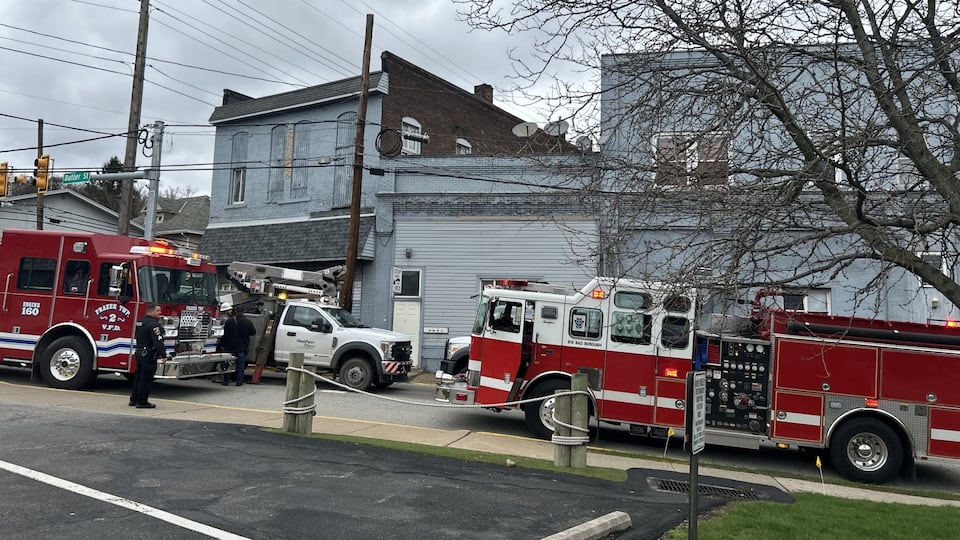 Neighbors forced to evacuate after roof collapses at their apartment ...