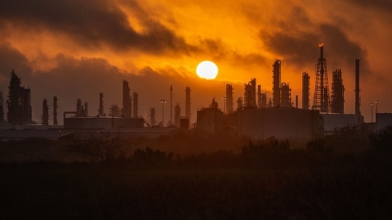 Explosion at Valero refinery, huge fire, smoke seen as Texas plant ...