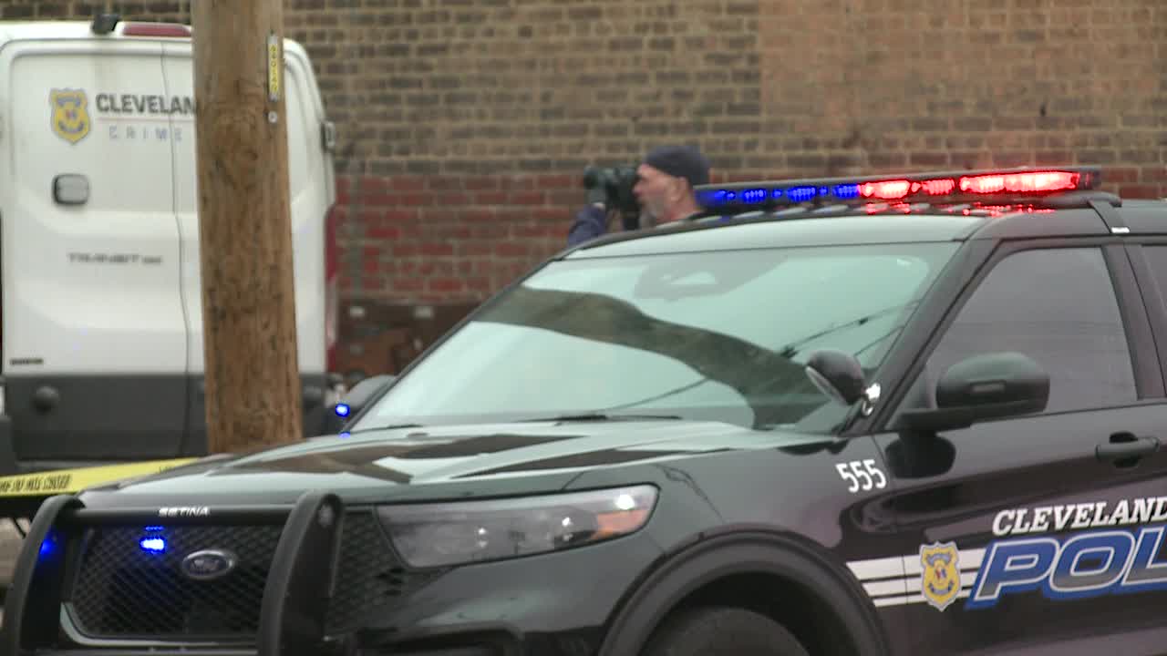 Man dies following shooting on Cleveland's east side