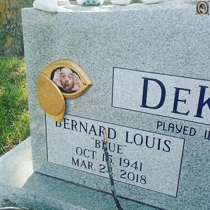 50 Portraits On Tombstones That Tell Stories Of Lives Once Lived