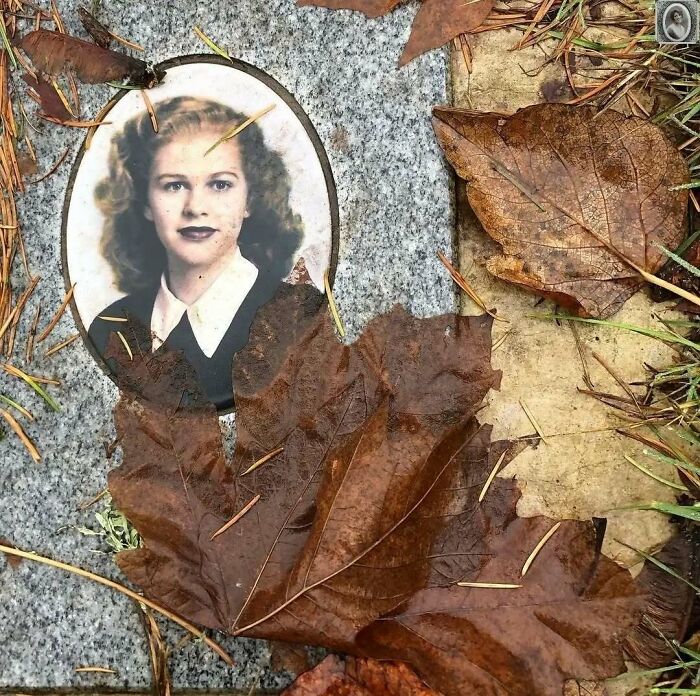 50 Portraits On Tombstones That Tell Stories Of Lives Once Lived