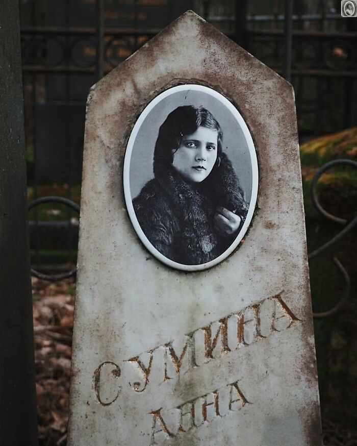 50 Portraits On Tombstones That Tell Stories Of Lives Once Lived