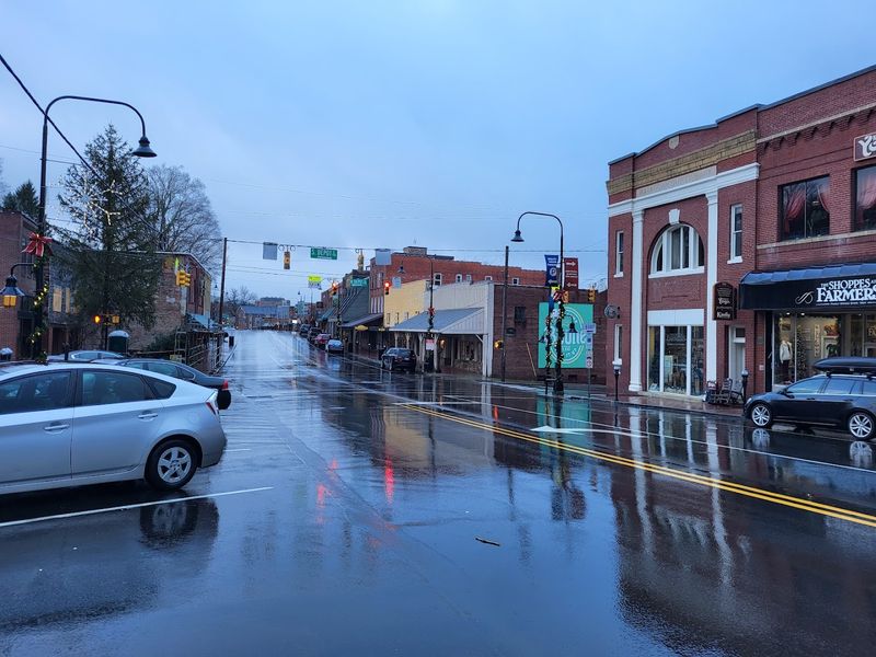 10 mountain escapes in North Carolina perfect for your spring break ...