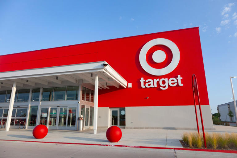 Target's rustic 2-tier cat condo is 'so pretty,' shoppers are doubling ...