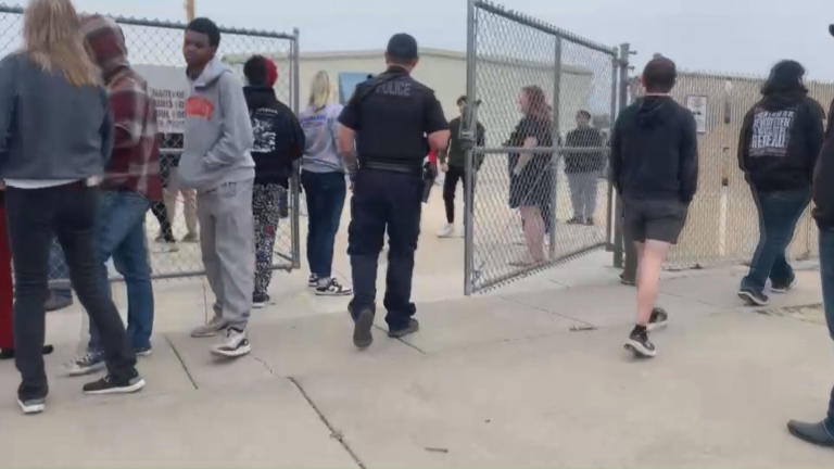16-year-old boy fatally shot inside NYCHA complex in Sheepshead Bay