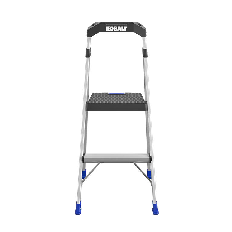 These are the best kitchen step stools I found for short people at Lowe’s