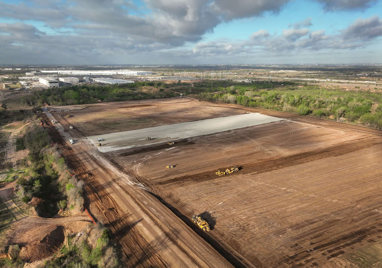 'Largest chip manufacturing facility ever': Elon Musk to build part of ...