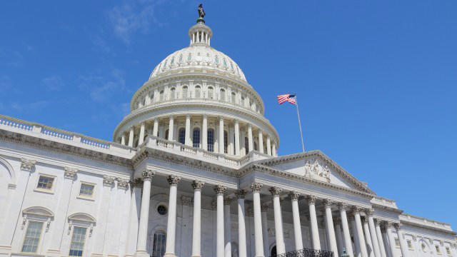 US officials propose new national AI policy, limit to state power