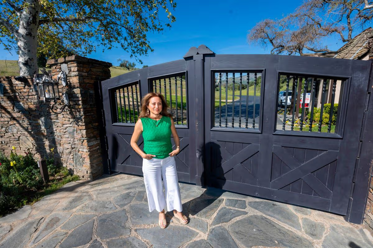 Điều tra viên kể lại cảnh tượng 'rợn người' trong dinh thự của Michael Jackson