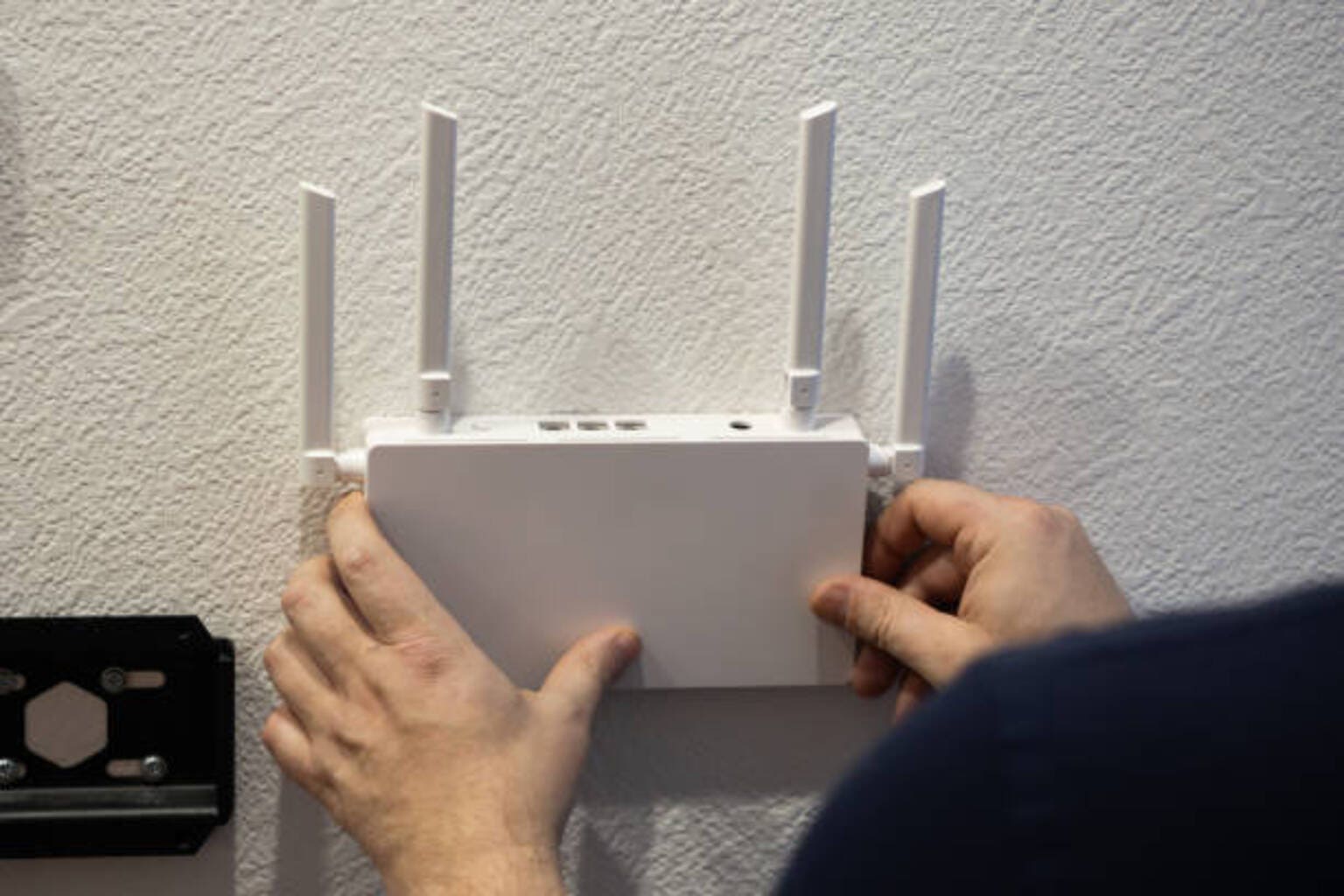 US bans new foreign-made routers over security risks<br><br>