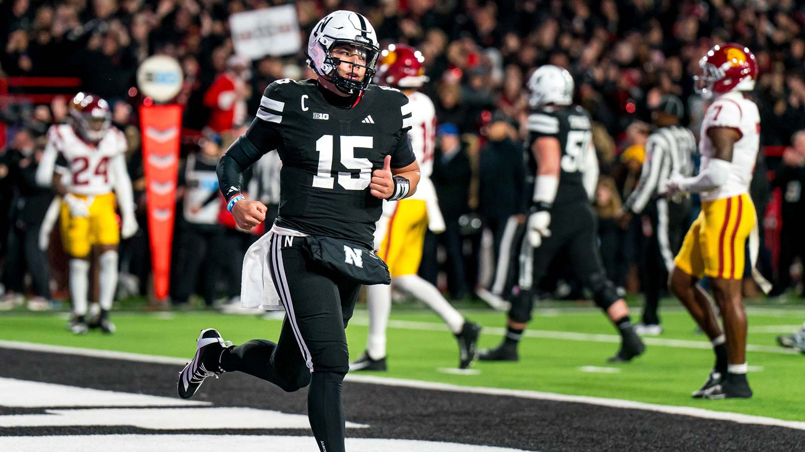 Dylan Raiola reaches out to Oregon legend for jersey number approval