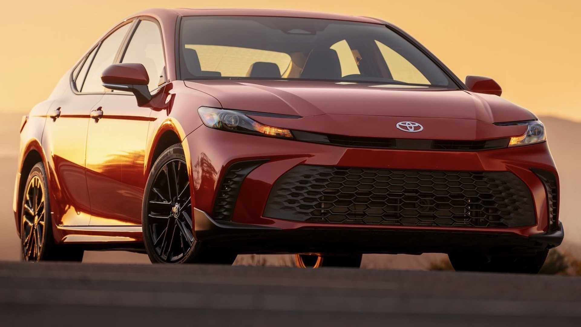 2025 Toyota Camry Hybrid front, three-quarter