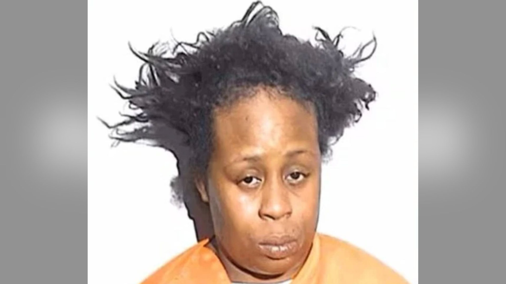 Mom arrested after leaving 7 kids locked in car while she gambled